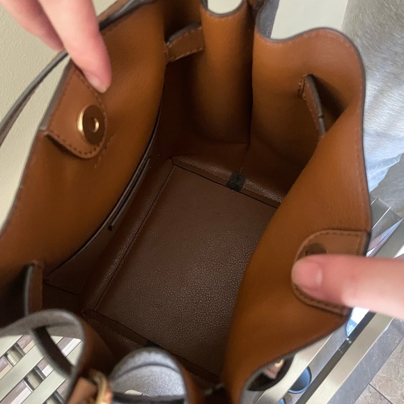 BRAND NEW Michael Kors Purse - Picture 4 of 4